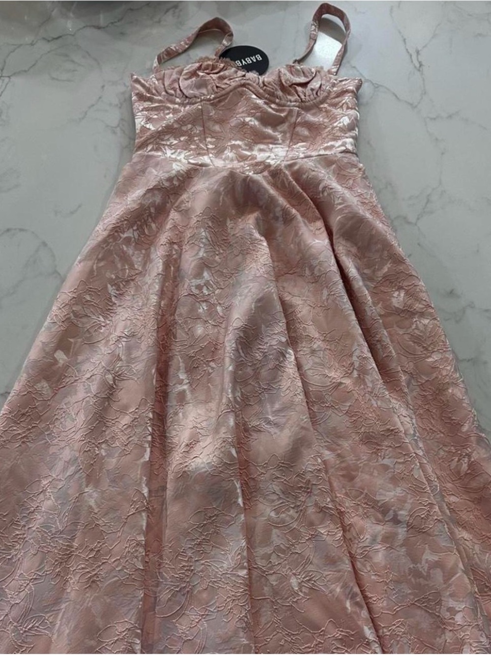 Elegant Blush Pink Midi Dress with Structured Bodice - Picture 3 of 4